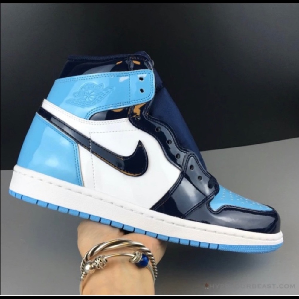 retro high top unc jordan’s